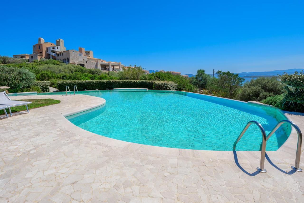 Villetta Azzurro - Sherdenia Luxury Apartments Marinella  Buitenkant foto